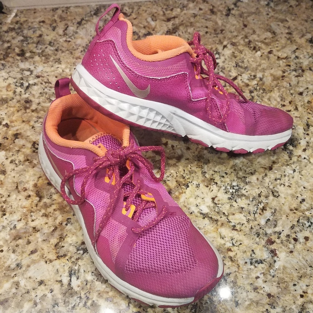 ** 3/$15 ** Girls 5Y🌺 Fushia/Orange Nike Max
